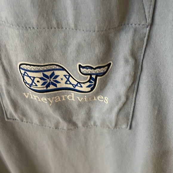 Vineyard Vines Men’s Hanukkah 2017 Shirt EUC - Picture 3 of 9
